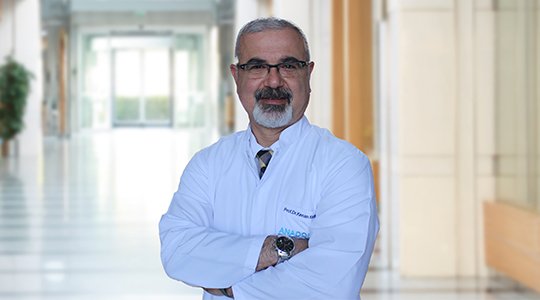 Кенан Кекликчи | Директор по медицине — лечение в ведущей клинике Турции